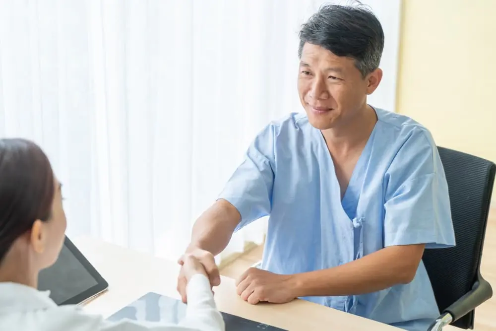 化療副作用出現腸胃不適怎麼辦？舒緩方法與抗頑疾保健食品建議 